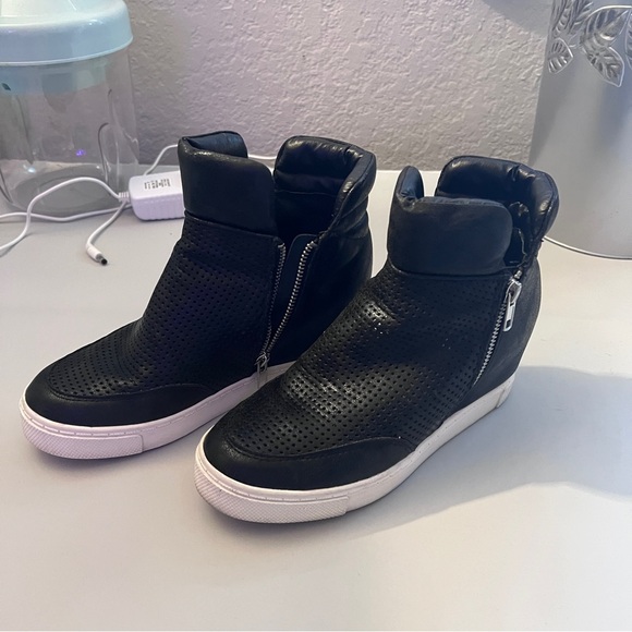 Steve Madden black wedge sneakers - Picture 6 of 6